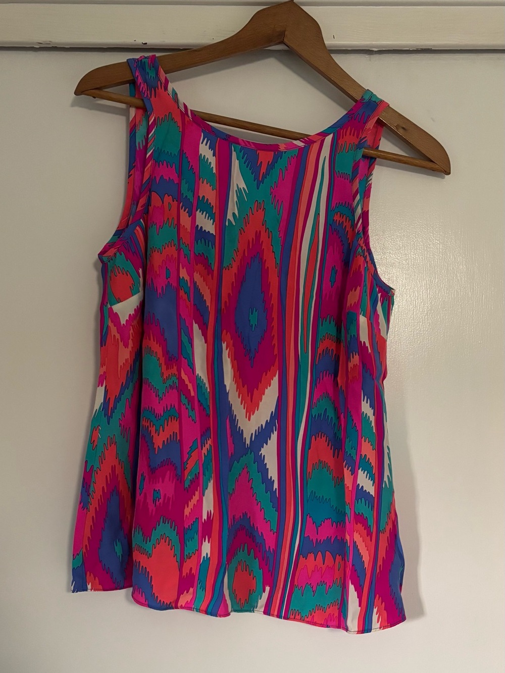 Alice & Trixie Sleeveless Flowy Top Size XS in bright pink, blue, and green